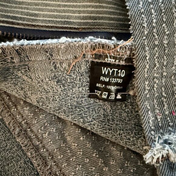 POL Distressed Grunge Denim Flanel Plaid Patch Zipper Front Street Jean Jacket - Picture 9 of 11